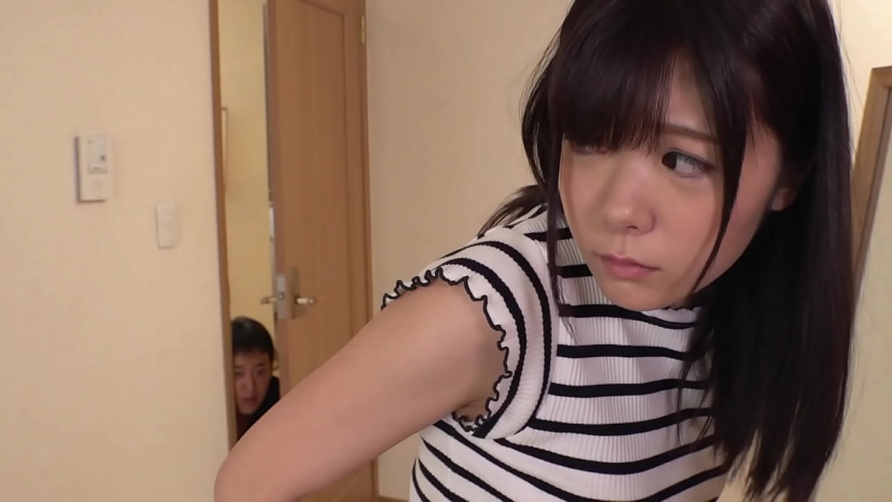 美尻補正下着で男を誘惑する若妻の不倫セックス