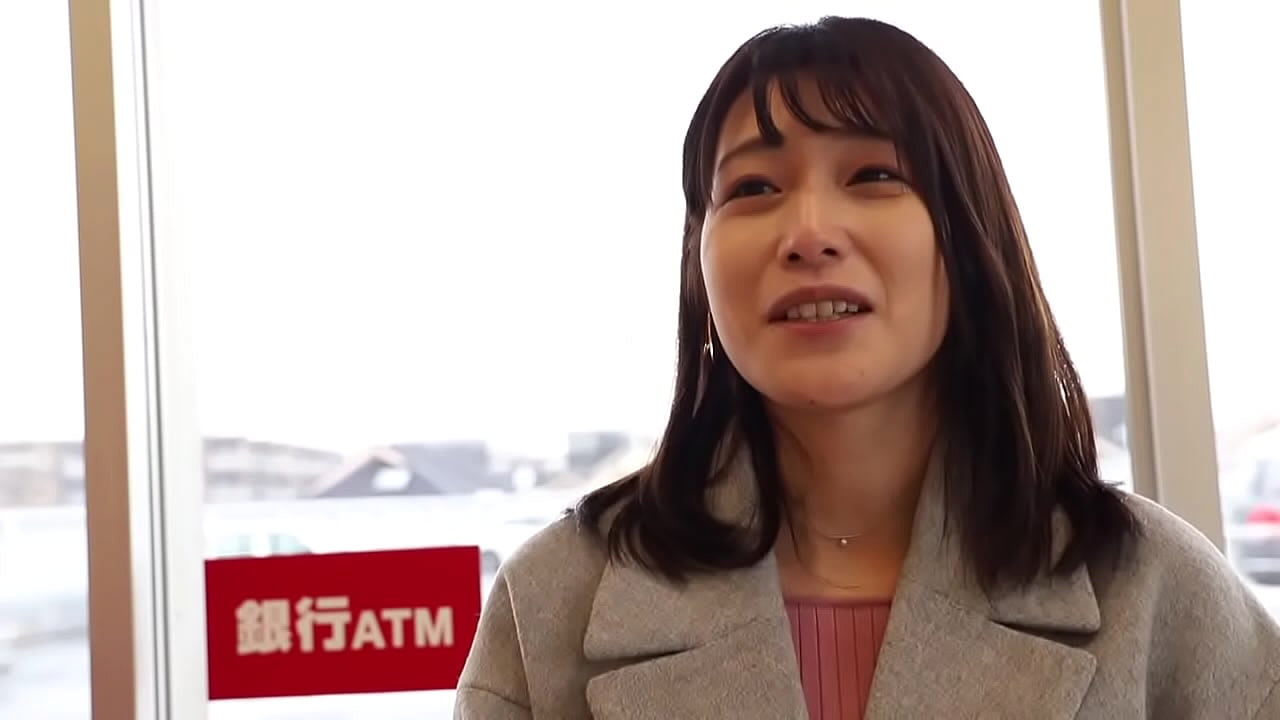 幸薄大人しそうな人妻が不倫セックスで淫乱ドMに乱れまくるエロ動画