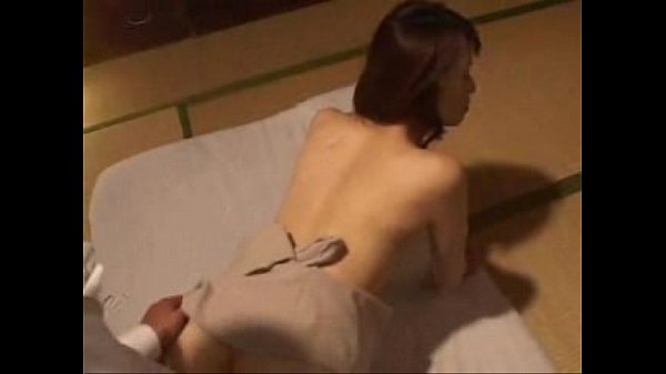 自宅で大人しそうなド淫乱スレンダー若妻にたっぷり中出し寝取られ | 無料エロ動画
